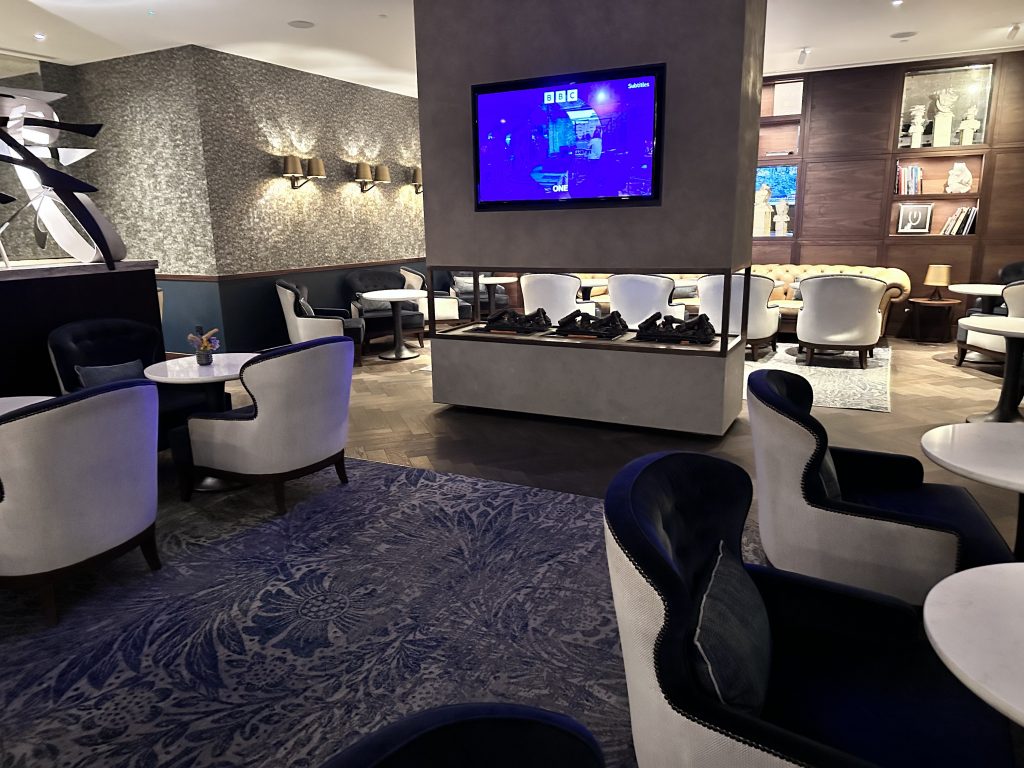 Hilton London Bankside - Executive Lounge 3